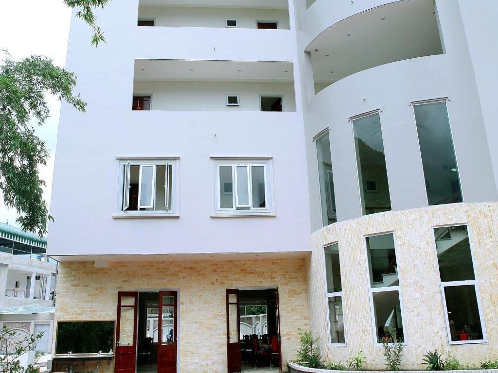 Ngoc Bach Hotel Mai Châu Buitenkant foto